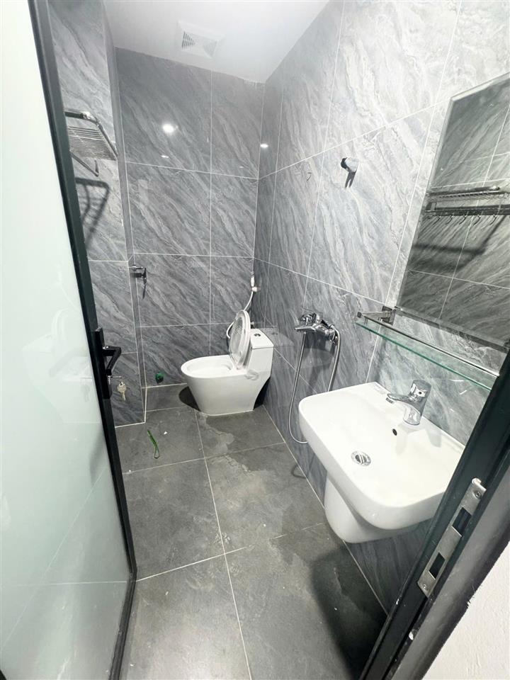 Chính chủ cho thuê căn hộ mini mới xây tại yên hòa đầy đủ nội thất thang máy