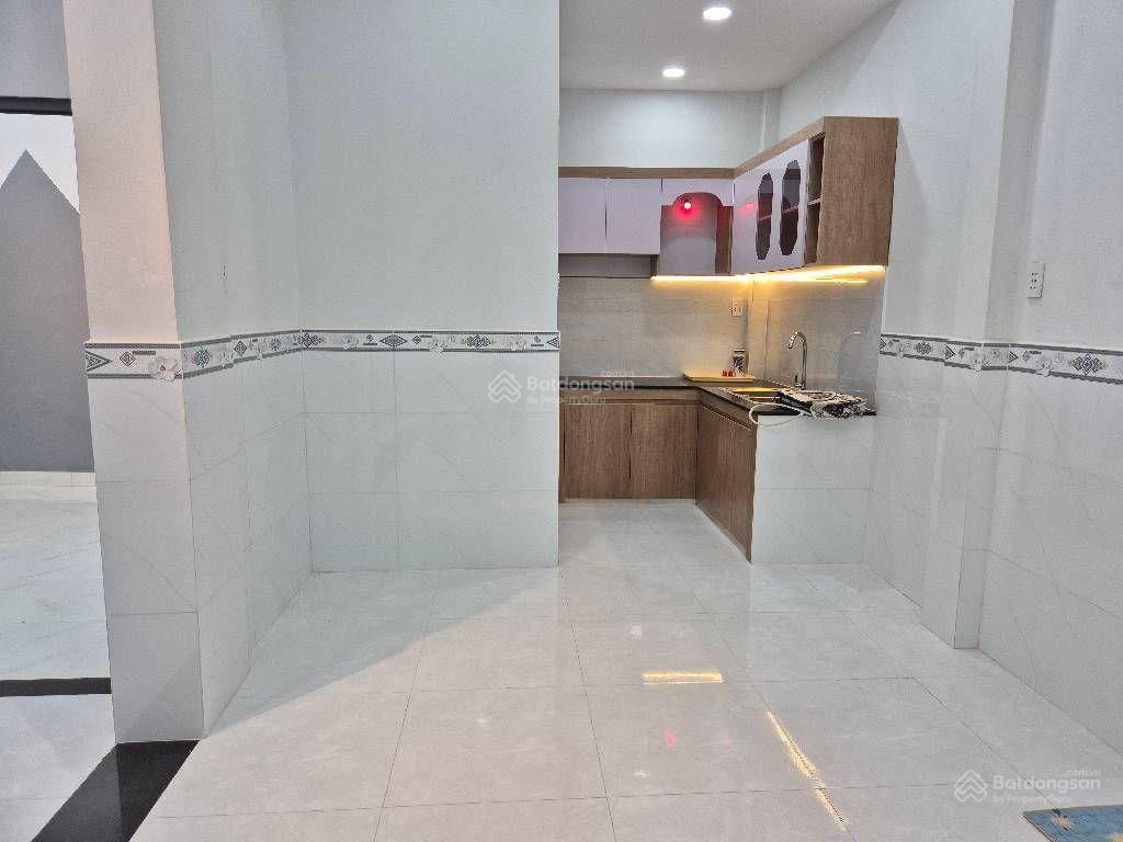 Nhà mới đẹp ở ngay  lưu quý kỳ phường chánh hưng q8  nhỉnh 4 tỷ 