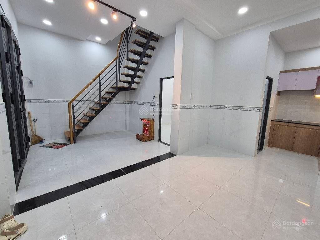 Nhà mới đẹp ở ngay  lưu quý kỳ phường chánh hưng q8  nhỉnh 4 tỷ 