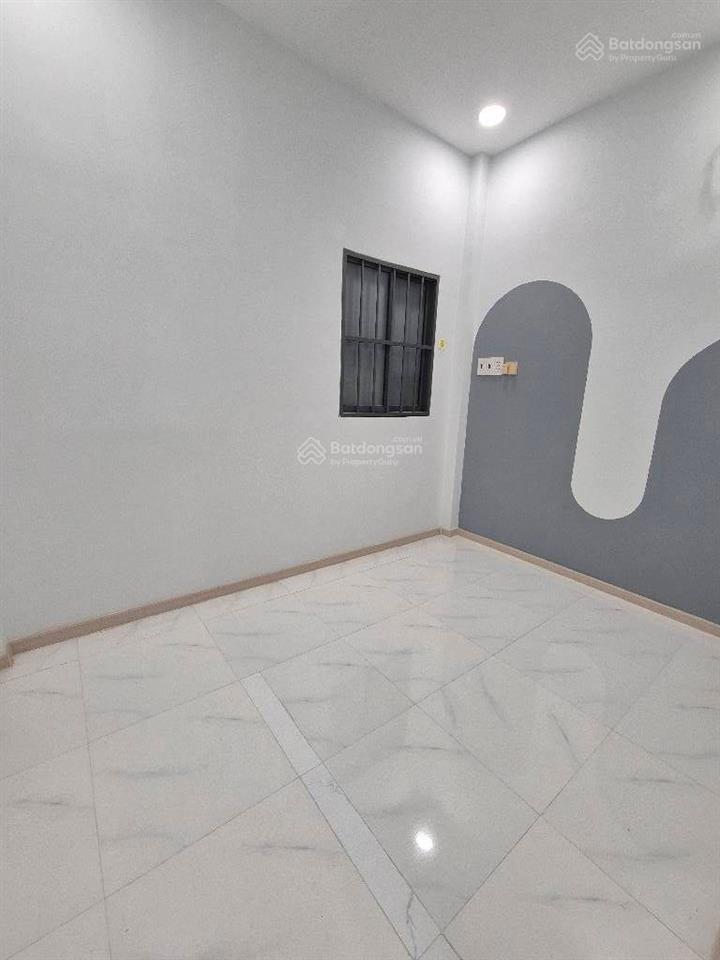 Nhà mới đẹp ở ngay  lưu quý kỳ phường chánh hưng q8  nhỉnh 4 tỷ 