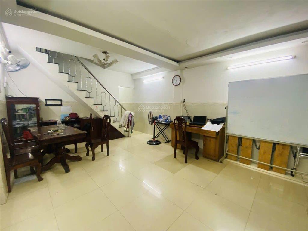 Nhà gần chợ cầu nhị thiên đường q8   chỉ 2 căn nhà ra mặt tiền đường  44m2  công nhận đủ