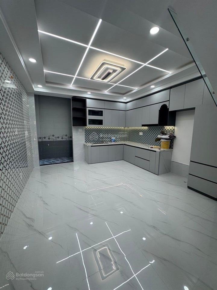 Bán nhà mới tinh xây 4 tấm hẻm 6m nguyễn triệu luật