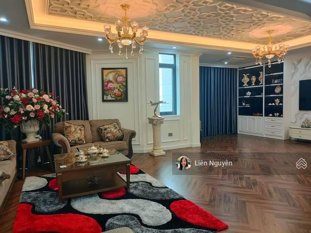 Bán nhà hoàng cầu, 61m2, 4 tầng, mặt tiền 4m, 25.8 tỷ, vỉa hè, ô tô tránh, kinh doanh