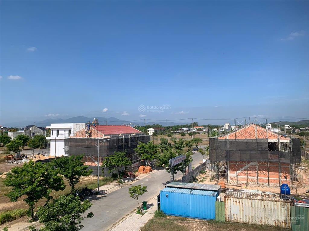 Vị trí hiếm đối diện đất trường học tại khu dịch vụ hỗn hợp vsip quảng ngãi