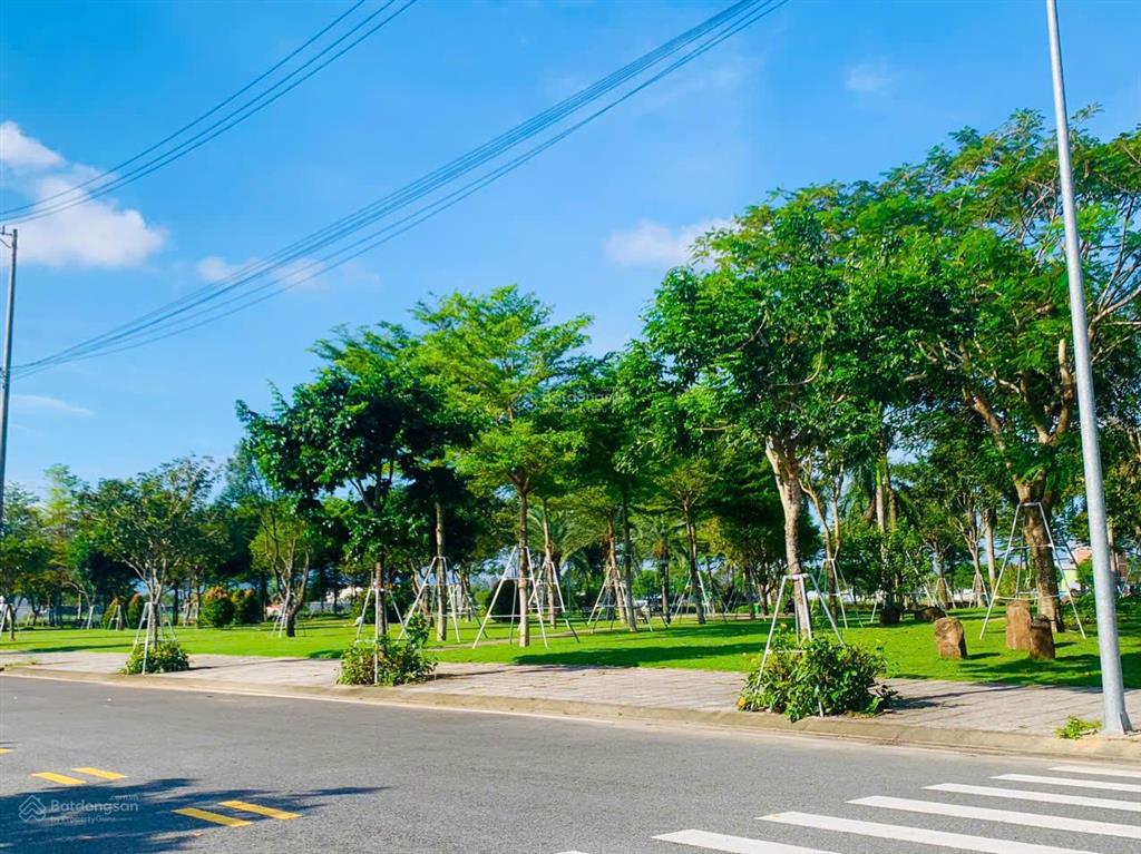 Vị trí hiếm đối diện đất trường học tại khu dịch vụ hỗn hợp vsip quảng ngãi