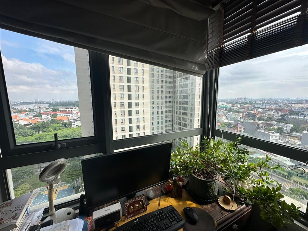 Bán gấp căn 3pn t5 masteri thảo điền full nội thất view sông và nội khu