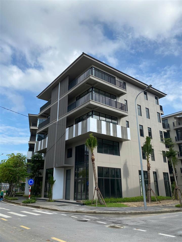 Biệt thự ngoại giao mặt vịnh horizon bay hạ long full tiền 10,x tỷ nhận nhà ở luôn vận hành luôn