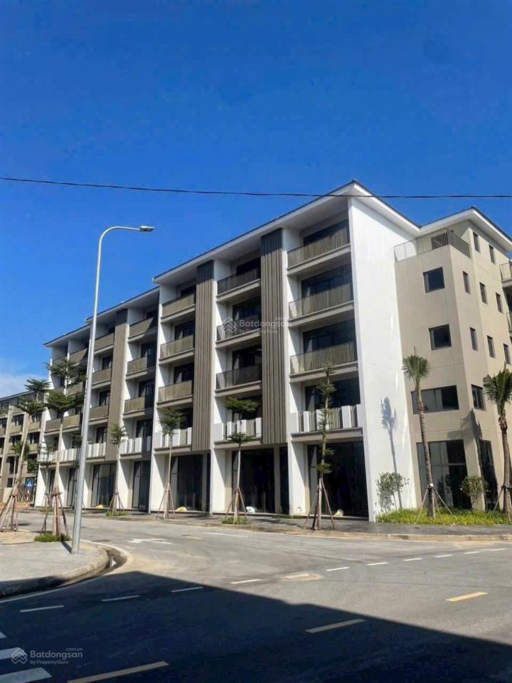 Biệt thự ngoại giao mặt vịnh horizon bay hạ long full tiền 10,x tỷ nhận nhà ở luôn vận hành luôn