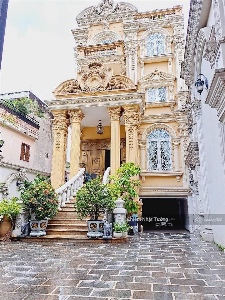 Biệt thự xa hoa lộng lẫy, 5 tầng thang máy,11m x 36m (325n2) tặng nội thất, tân bình