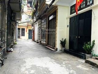 Cho thuê nr bàn cờ, 28 triệu, 24m2, 3pn, 2wc, 4 tầng, hướng tây