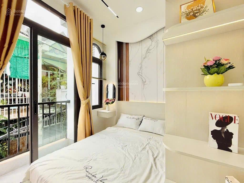 Nhỉnh 3 tỷ  sp lô góc gò vấp  hxh ~ 40m2 vuông a4  full nội thất cao cấp chủ kẹt tiền bán gấp