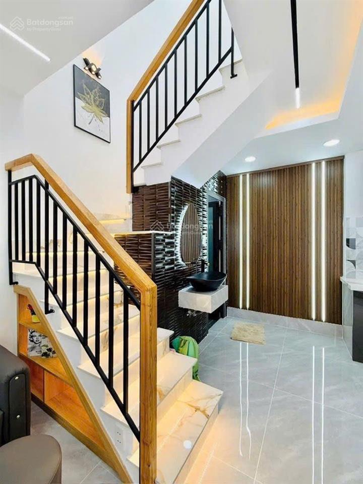 Nhỉnh 3 tỷ  sp lô góc gò vấp  hxh ~ 40m2 vuông a4  full nội thất cao cấp chủ kẹt tiền bán gấp