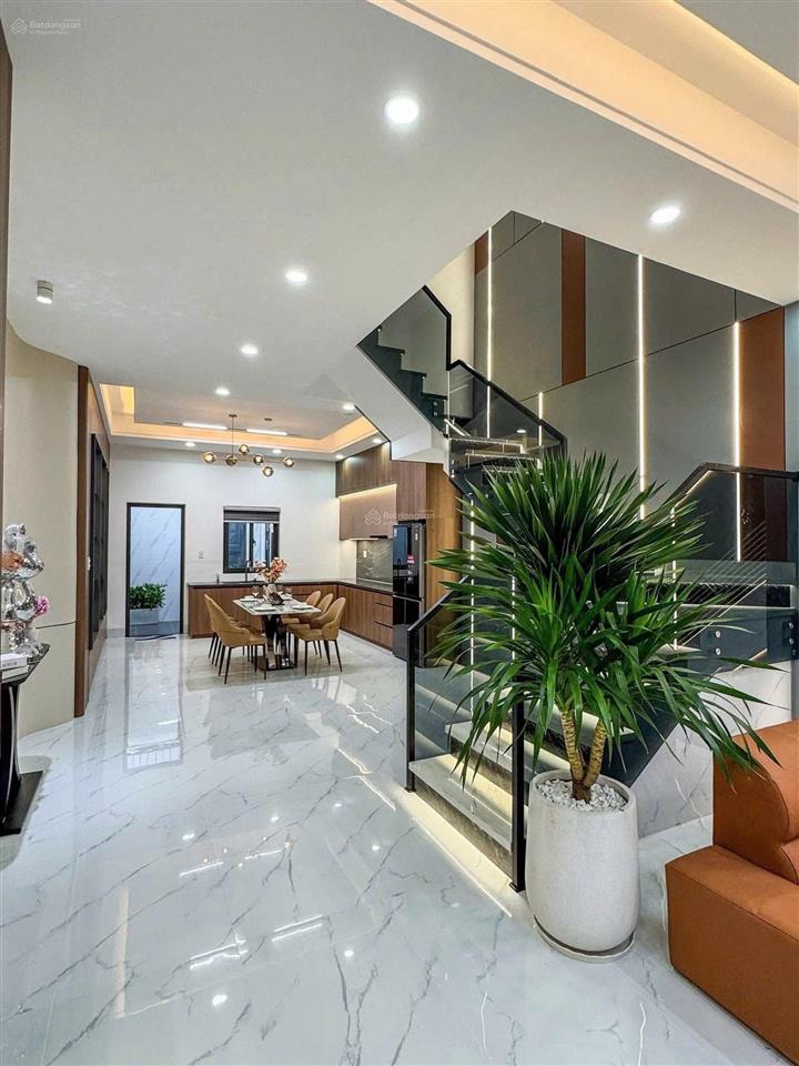 Nhanh mới kịp, nhà mới thống nhất p16, gò vấp 75m2 ( 5 x 15) 3 tầng, xe hơi tận cửa  giá 7.x tỷ