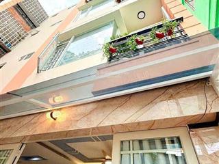 Bán nhanh nhà gò vấp ~ 50m2 vuông a4  4 tầng  hẻm xe hơi  tặng full nội thất  giá chỉ 5.x tỷ