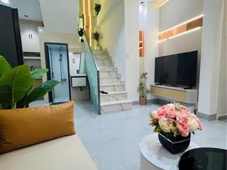 Ngay chợ hạnh thông tây  sát mặt tiền  45m2, 3 tầng  full nội thất đẹp  chỉ 3.x tỷ thương lượng