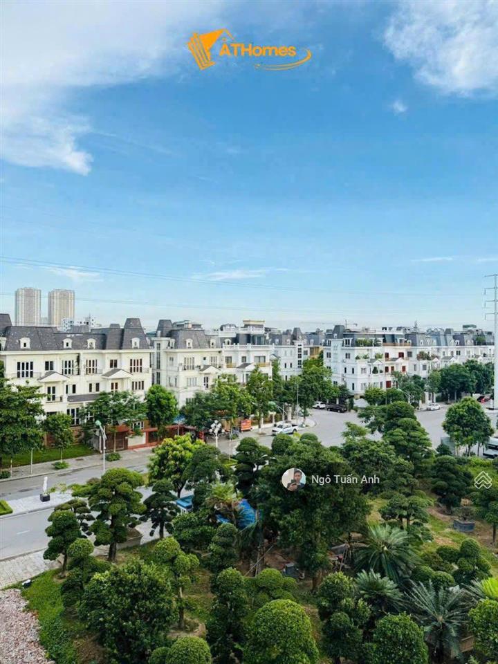 Em tuấn anh bán biệt thự song lập 5 tầng hướng đông bắc giá chỉ hơn 100 triệu/m2