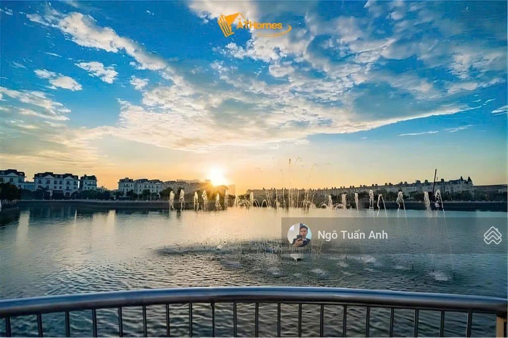 Em tuấn anh bán biệt thự song lập 5 tầng hướng đông bắc giá chỉ hơn 100 triệu/m2