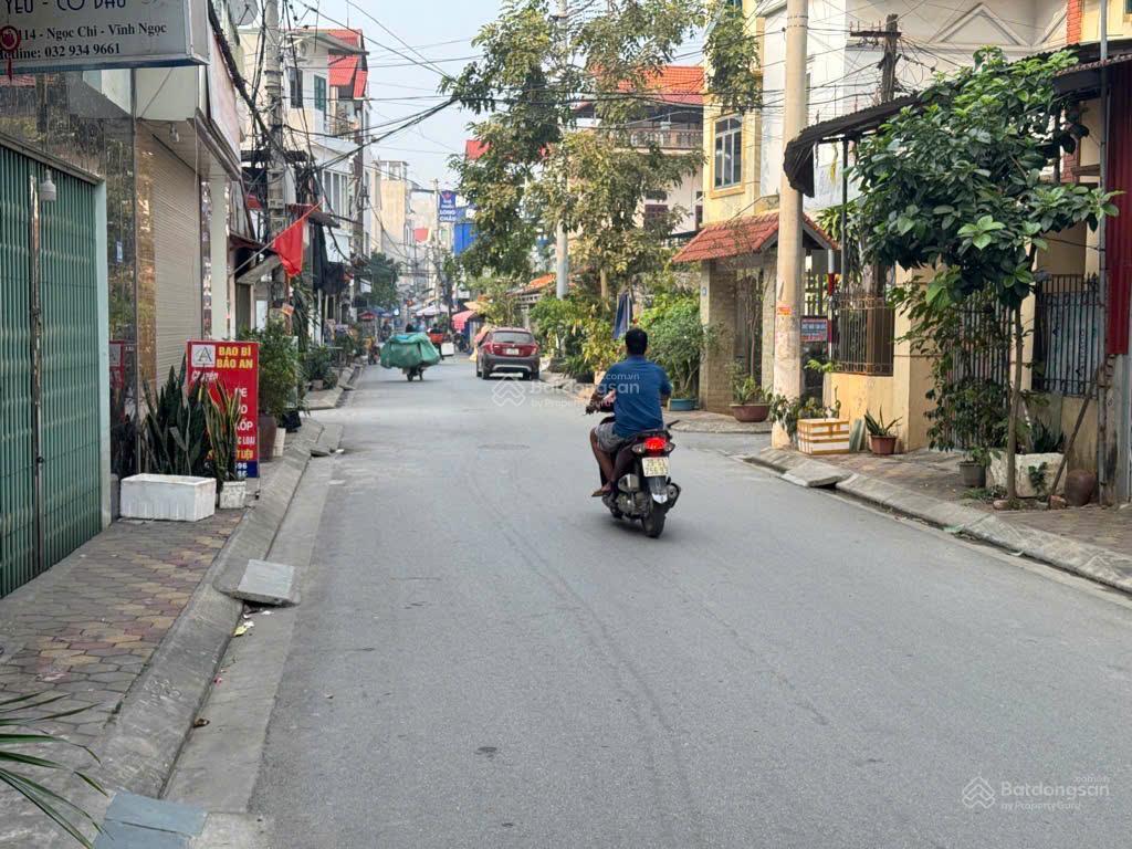 Nhà 3 tầng xây khung bê tông đẹp ngõ thông ngọc chi, vĩnh thanh ngay chân cầu nhật tân hơn 7 tỷ