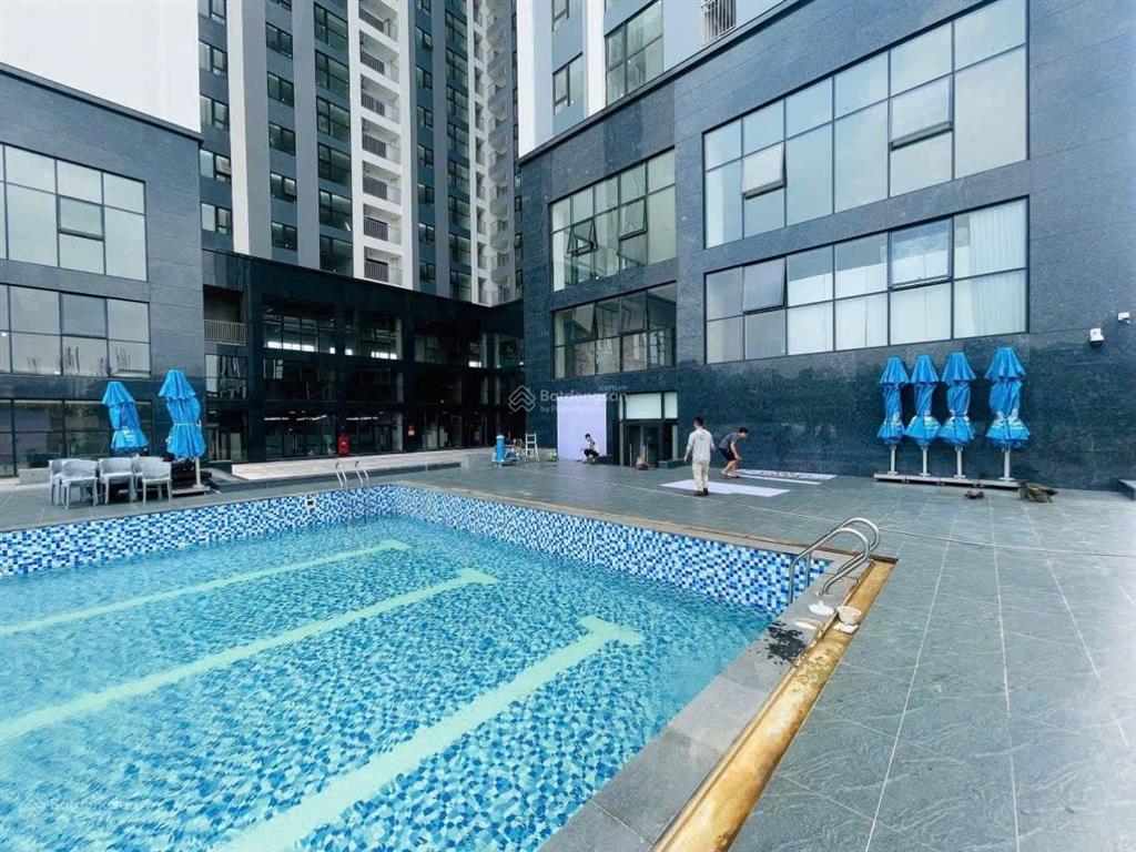Bán căn studio 35m2 phố gia quất, long biên, hn