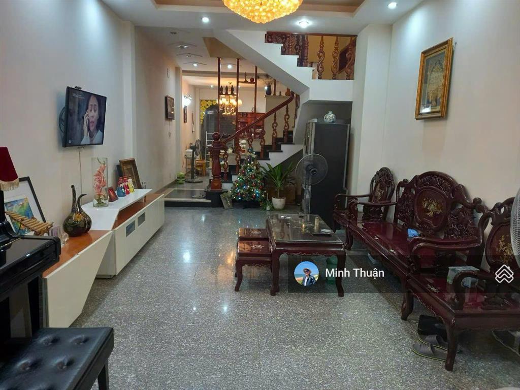 Tốt nhất ! nhà mặt tiền ngay trần não  4 tầng  8mx16m  hđt 41tr/th  giá chỉ 22 tỷ