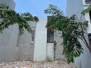 Đất thô cư khu phân lô đồng bộ , hẻm 8m , khu nhà cao tầng