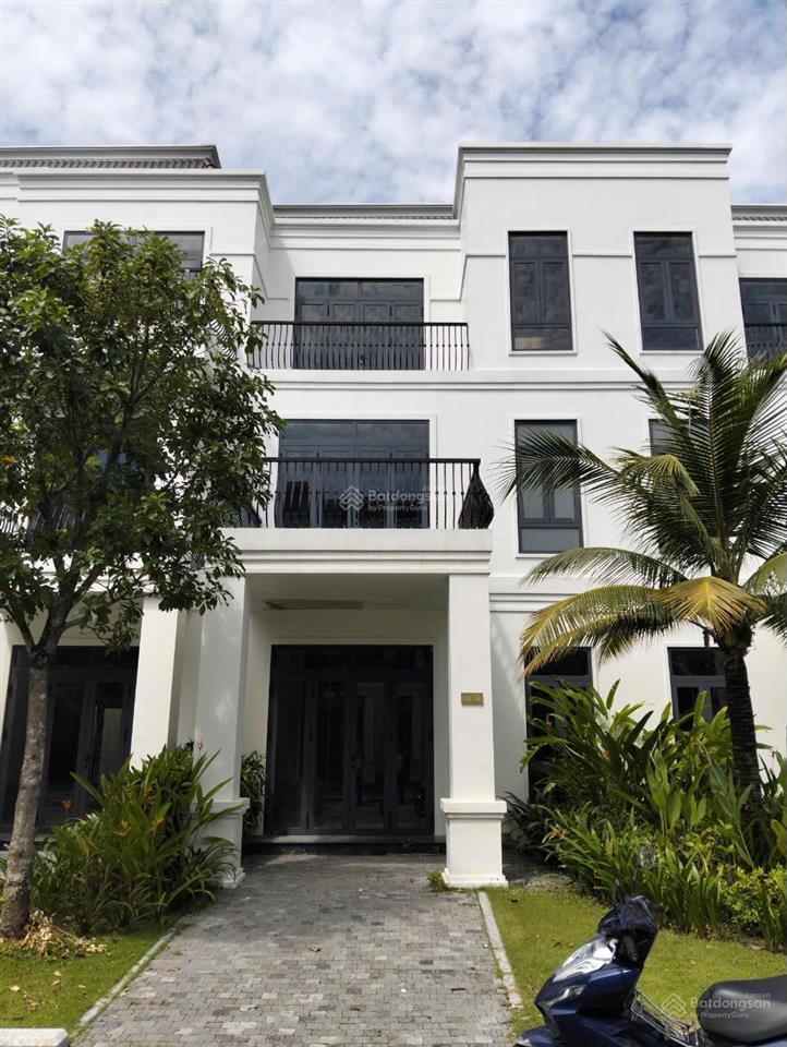 Bán gấp biệt thự 4pn, 4wc tại west lakes golf & villas, 2,67 tỷ, 84m2 xây 1 trệt 2 lầu