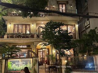 Cho thuê nha biệt thự phố đặng thái thân,diện tích tổng125m2,nhà 2 tầng,mặt tiền hơn 10m, có sân !