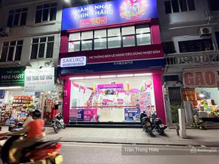 Cho thuê nhà mặt phố xã đàn, 82m2x3tầng, giá thuê rẻ 45 triệu, mặt tiền 5,2m, mô hình sạch sẽ