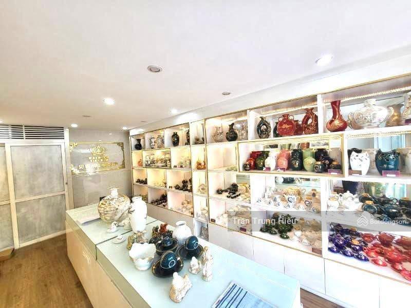 Cho thuê nhà mặt phố hàng buồm, 25m2+gác xép, mặt tiền2,8m, vị trí đẹp nhiều tây, riêng biệt !!!