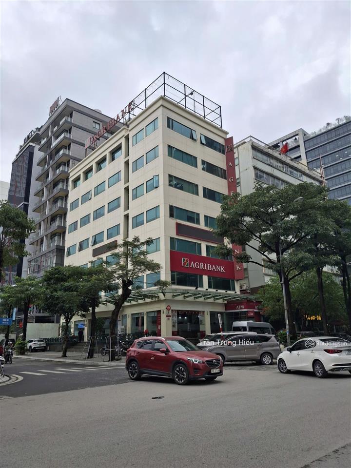 Cho thuê nhà phố nguyễn văn huyên, 130m2x6tầng+hầm, thông sàn, thang máy cuối nhà, mới đẹp,mt12m