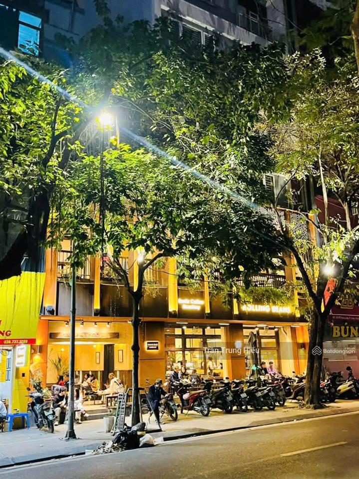 Cho thuê nhà mặt phố hàng bún, 162m2x4tầng, mặt tiền 8,4m, kinh doanh mọi mô hình không kén khách