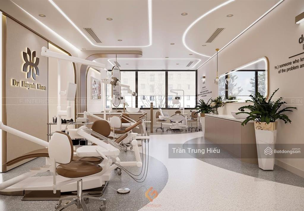 Cho thuê nhà mặt phố cửa đông, vị trí đẹp, nhà mới cứng, 120m2x2tầng có lửng 60m2,mô hình sạch sẽ