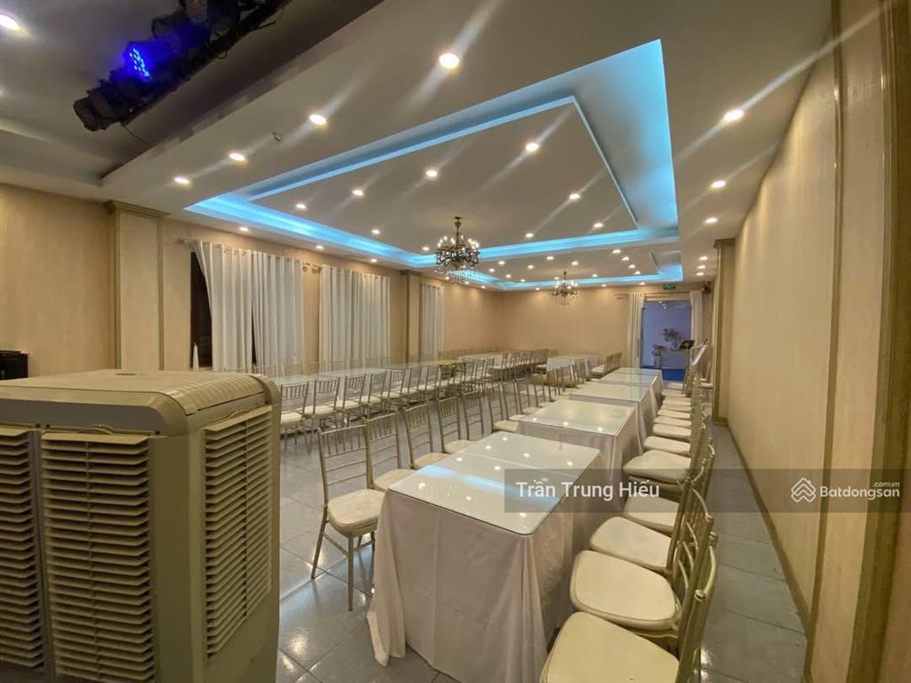 Cho thuê nhà mặt phố nguyễn chí thanh 65m2x4tầng, mặt tiền 4,5m, nhà mới, thiết bị mới, ít chi phi