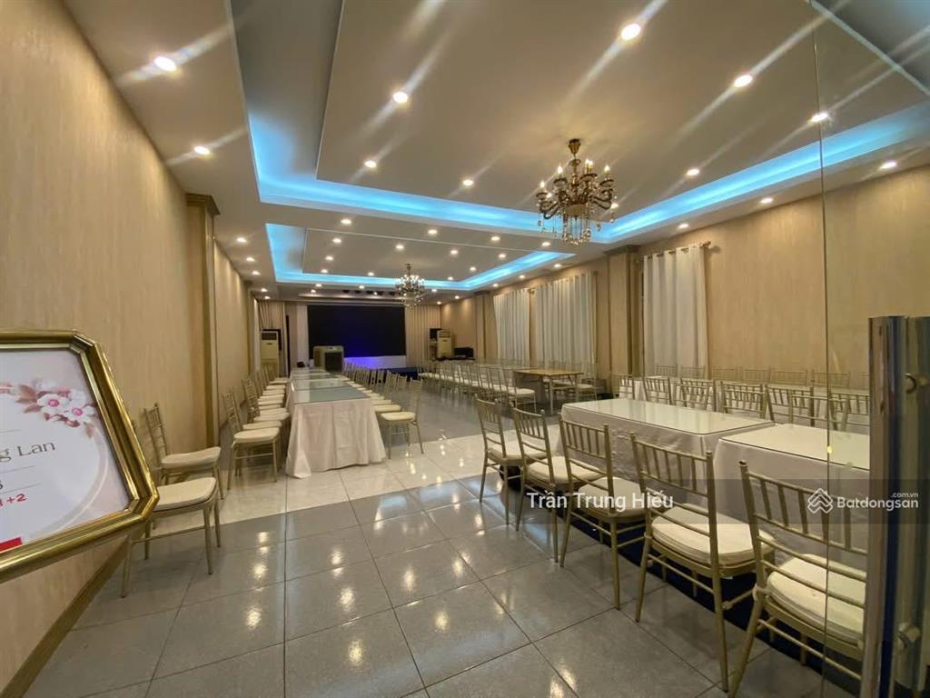 Cho thuê nhà mặt phố nguyễn chí thanh 65m2x4tầng, mặt tiền 4,5m, nhà mới, thiết bị mới, ít chi phi