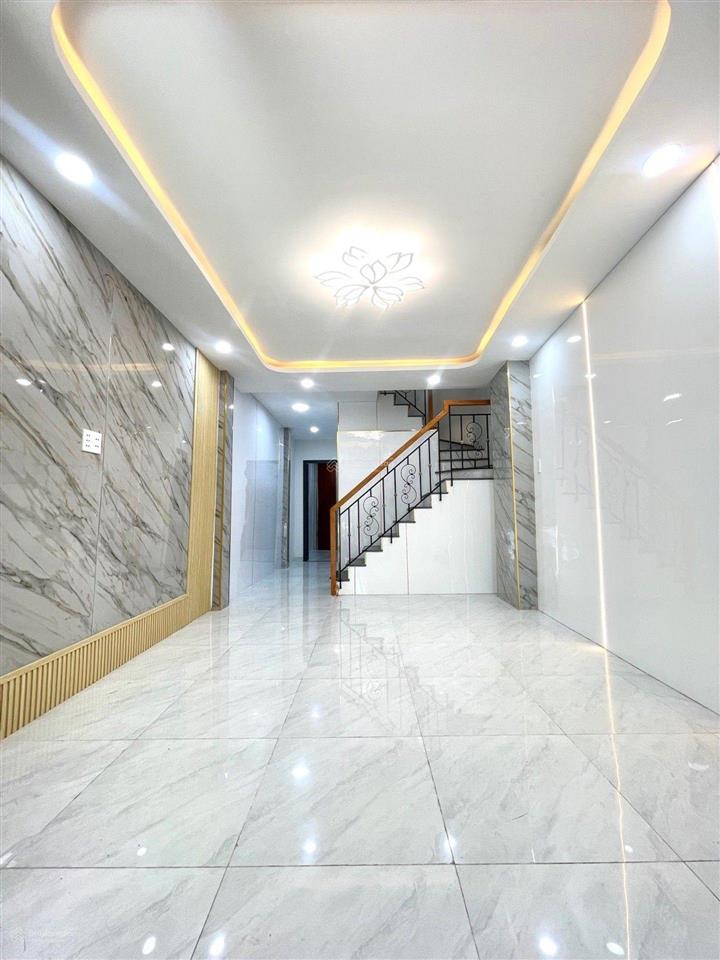 Giật mình với căn nhà hiếm có ở quận 8 khó tìm ra căn thứ 2 như thế này! chỉ nhỉnh 4 tỷ