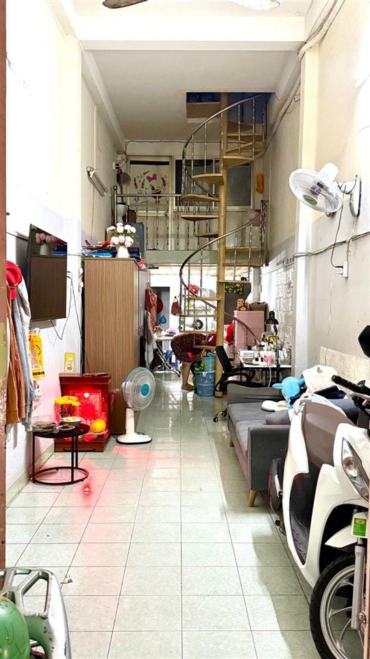 Chính chủ hẻm thông chỉ 10m ra mặt tiền âu dương lân đang có dòng tiền 8,5 triệu/th chỉ 5,5 đồng