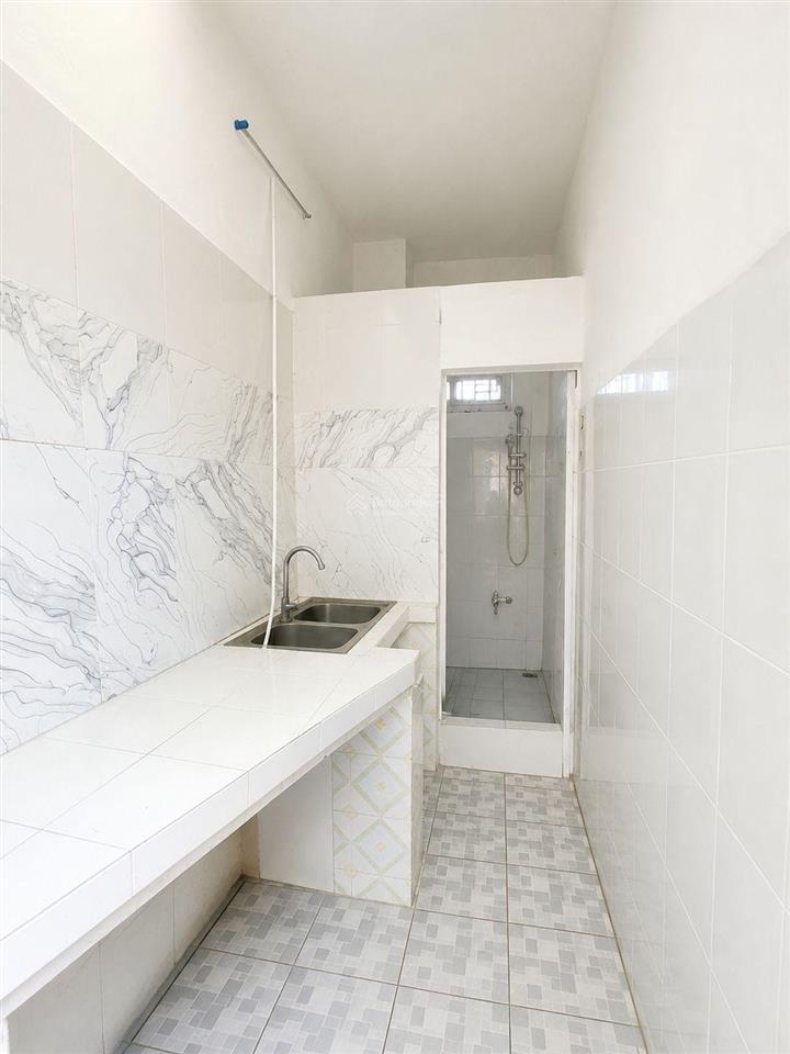 Chủ bán gấp trong 2 tuần giá chỉ 2,98 đồng tám danh  tạ quang bửu hxh , sau đó xây mới sẽ tăng gi