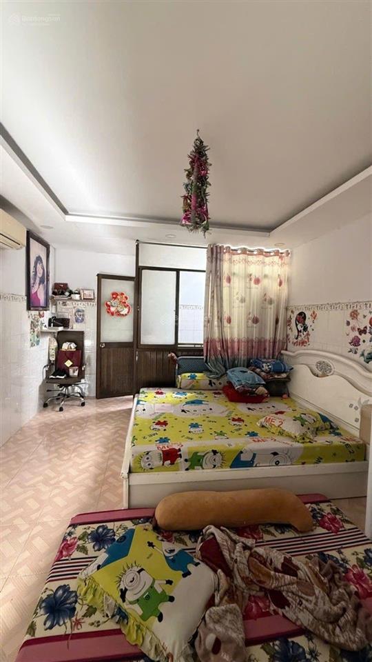 Văn thân quận 6 nhà 2 tầng 35m2 ngang 4m chỉ 2,7 tỷ