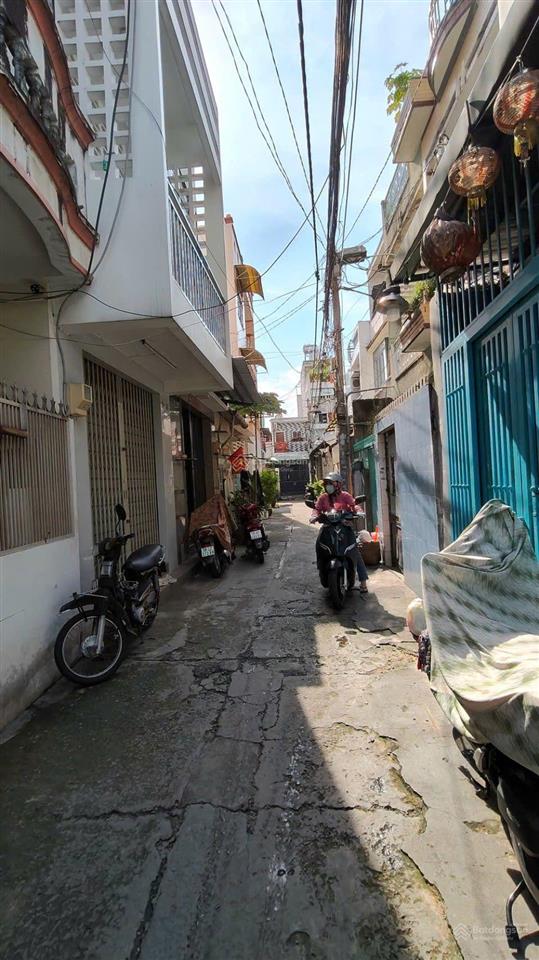 Nhà đẹp 3 tầng phong phú, quận 8! 21m2, 2pn 2wc giáp quận 5 giá mới chỉ 3,5 tỷ