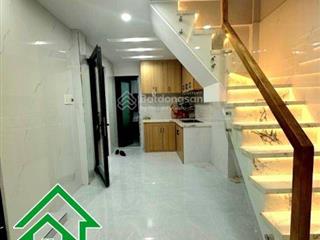 Chỉ 3,1 tỷ cmt8 (q10 cũ) nhà mới ở ngay  gần hẻm xe hơi 2 tầng 2pn 2wc