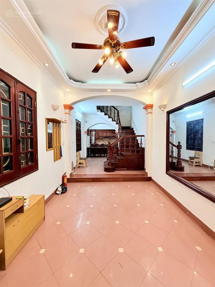 Bán nhà phố đại la 43m2*4 tầng, mt 3.5m, giá 13.8 tỷ