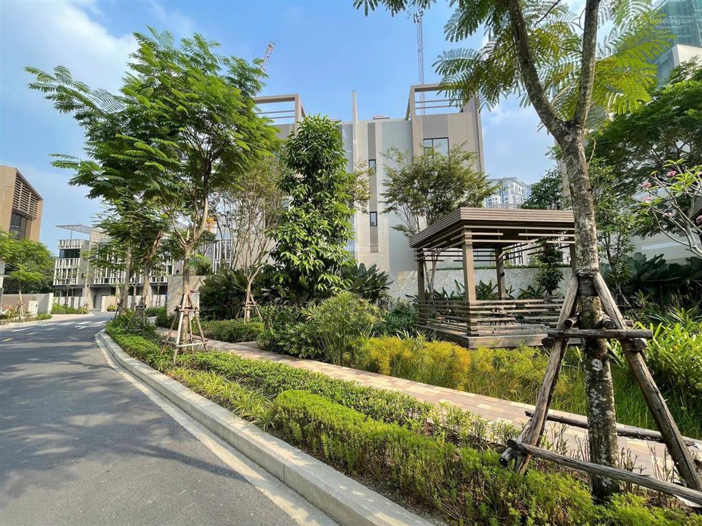 Bán biệt thự song lập hoàn thiện nội thất cơ bản giá 18 tỷ 5