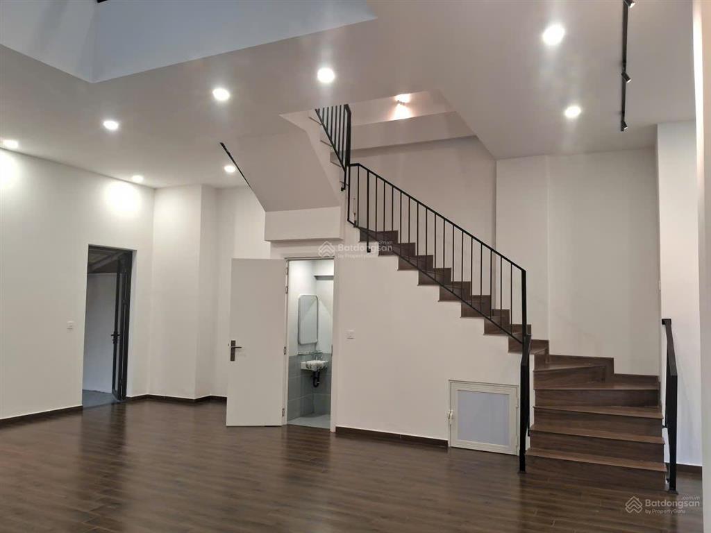 Bán biệt thự song lập hoàn thiện nội thất cơ bản giá 18 tỷ 5