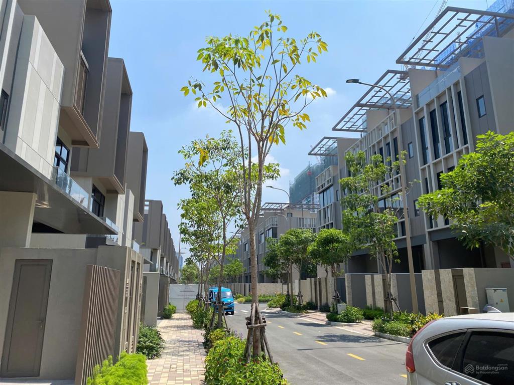 Cho thuê biệt thự song lập mới hoàn thiện nội thất cơ bản giá thuê 38tr/tháng