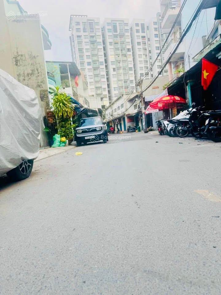 Ngay aeon tân phú  đường 8m thông  sẵn dòng tiền  90m nở hậu nhỉnh 8