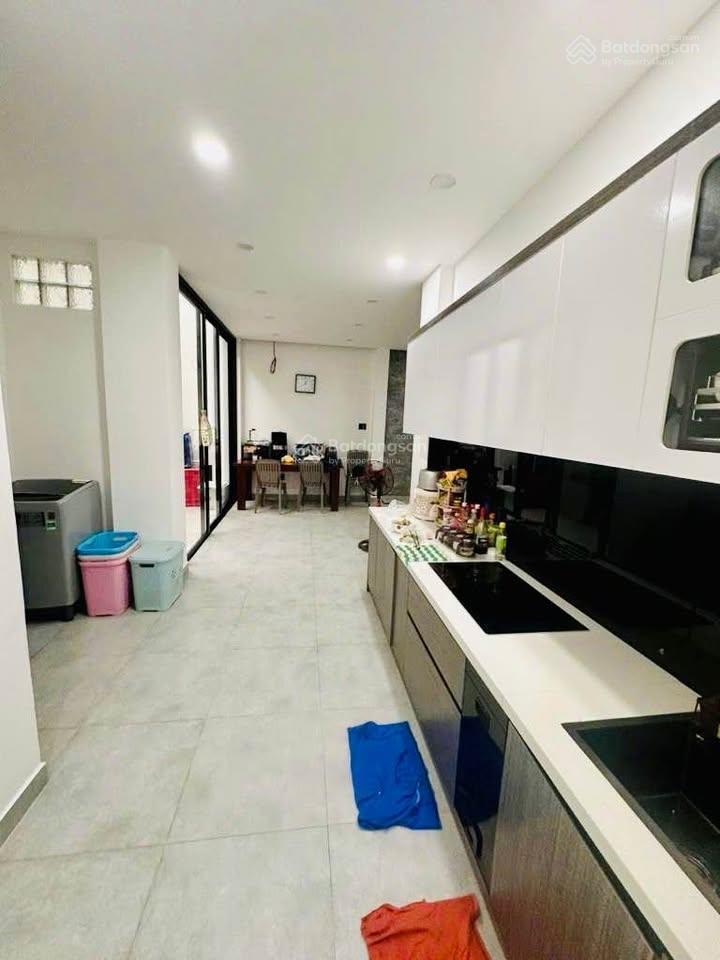 Ngay aeon tân phú  đường 8m thông  sẵn dòng tiền  90m nở hậu nhỉnh 8