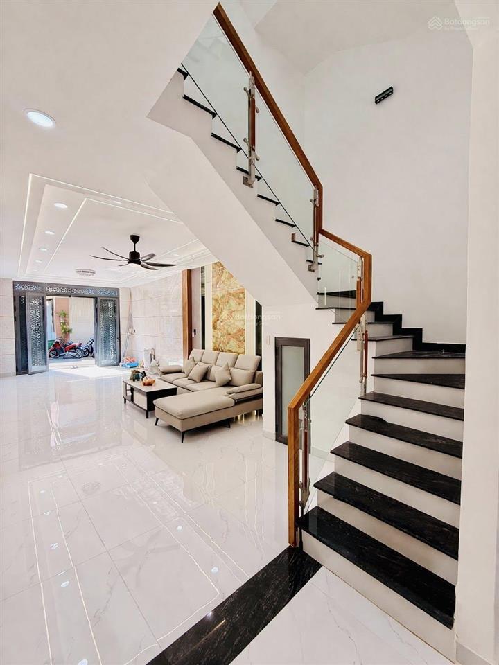 Ngay chợ gò xoài  nhà mặt tiền mới 3 tầng  sổ hồng 2026  chỉ 5.x tỷ