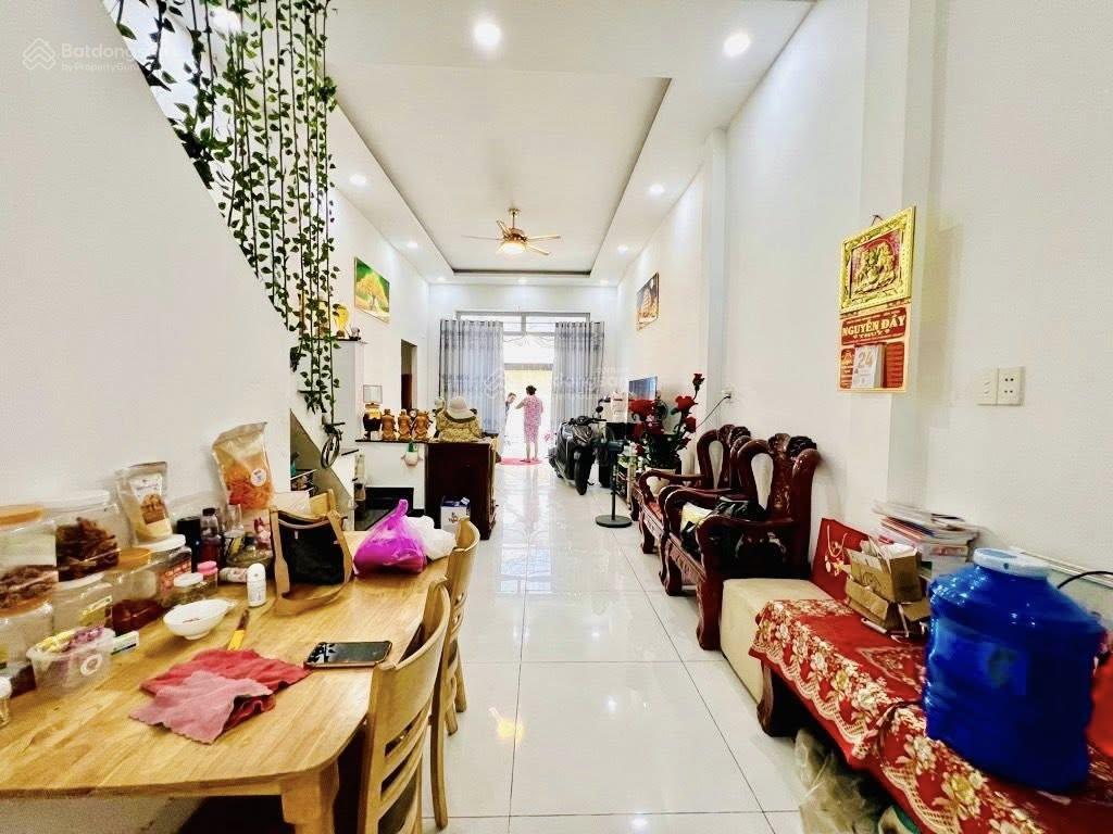 Chỉ 5.x  mặt tiền giáp tân phú  ngang 7 hiếm  2 tầng 105m  sẵn dòng tiền