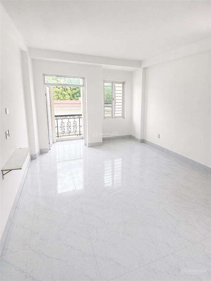 Chỉ 8.x tỷ  76m  3 tầng  hẻm 12m xe hơi tránh  ngay aeon tân phú  đh công thương