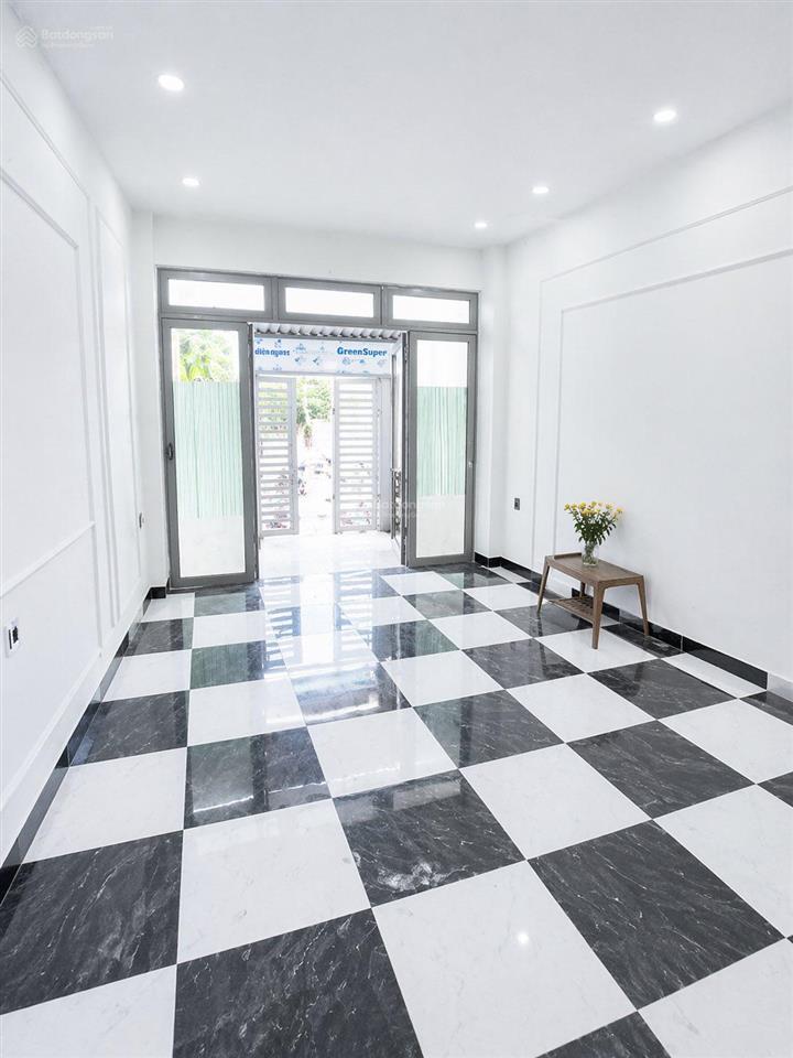 Chỉ 8.x tỷ  76m  3 tầng  hẻm 12m xe hơi tránh  ngay aeon tân phú  đh công thương